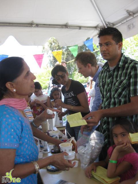 Vegan kulfi (Indian ice cream) and its recipe was also distributed